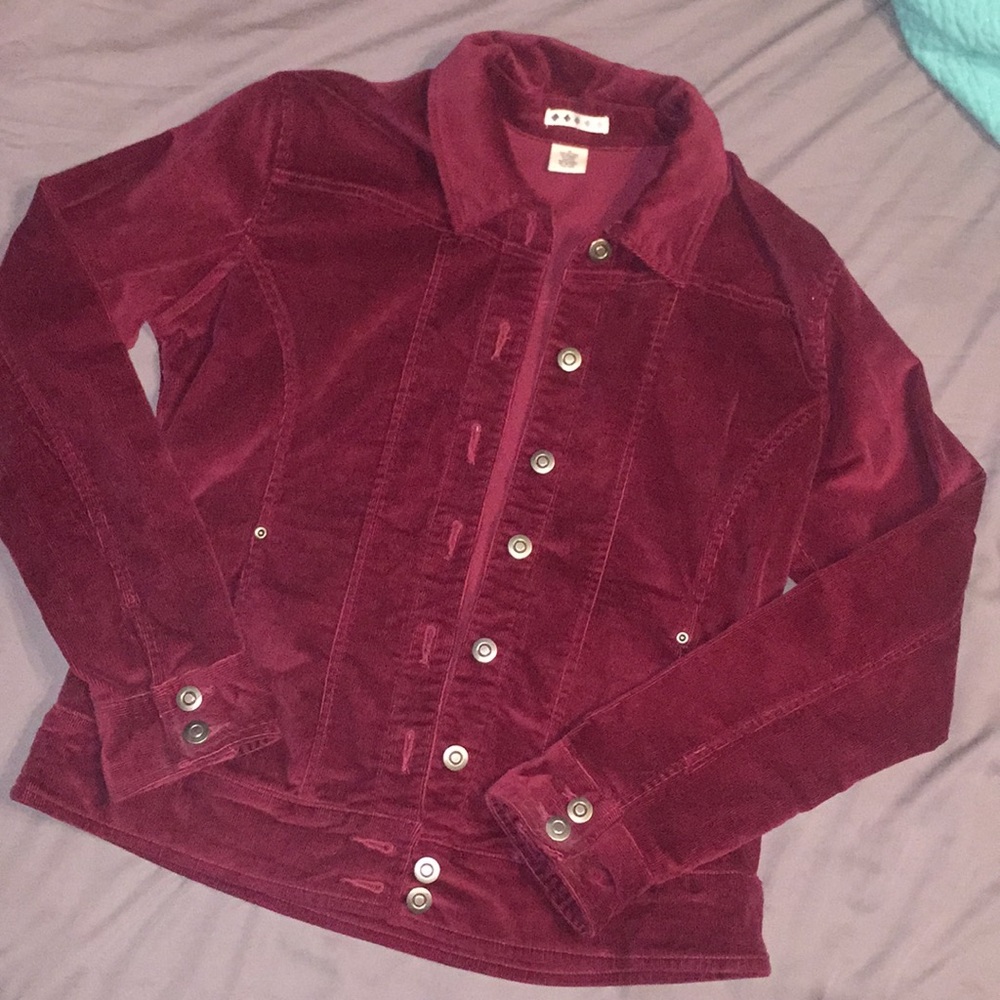 Maroon corduroy jacket🛍